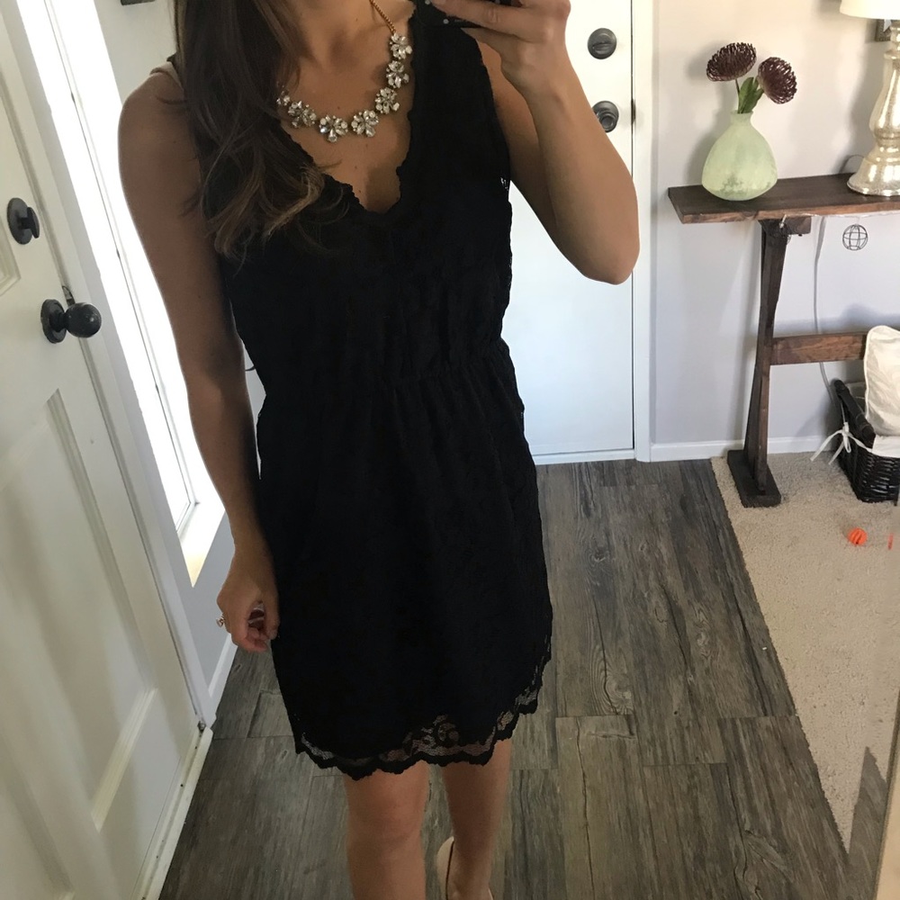 💐 Banana Republic Black Lace V Neck Dress Sz XS - Picture 2 of 5
